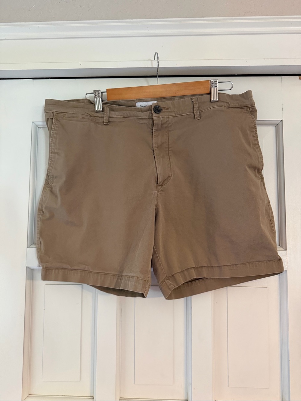 Goodfellow & Co Khaki Flat-Front Men's Shorts